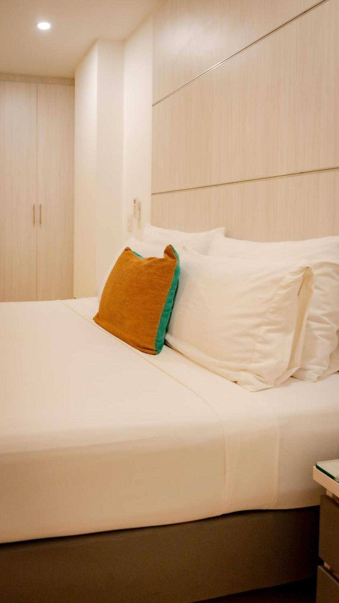 Hotel Madeiro Медельїн Екстер'єр фото