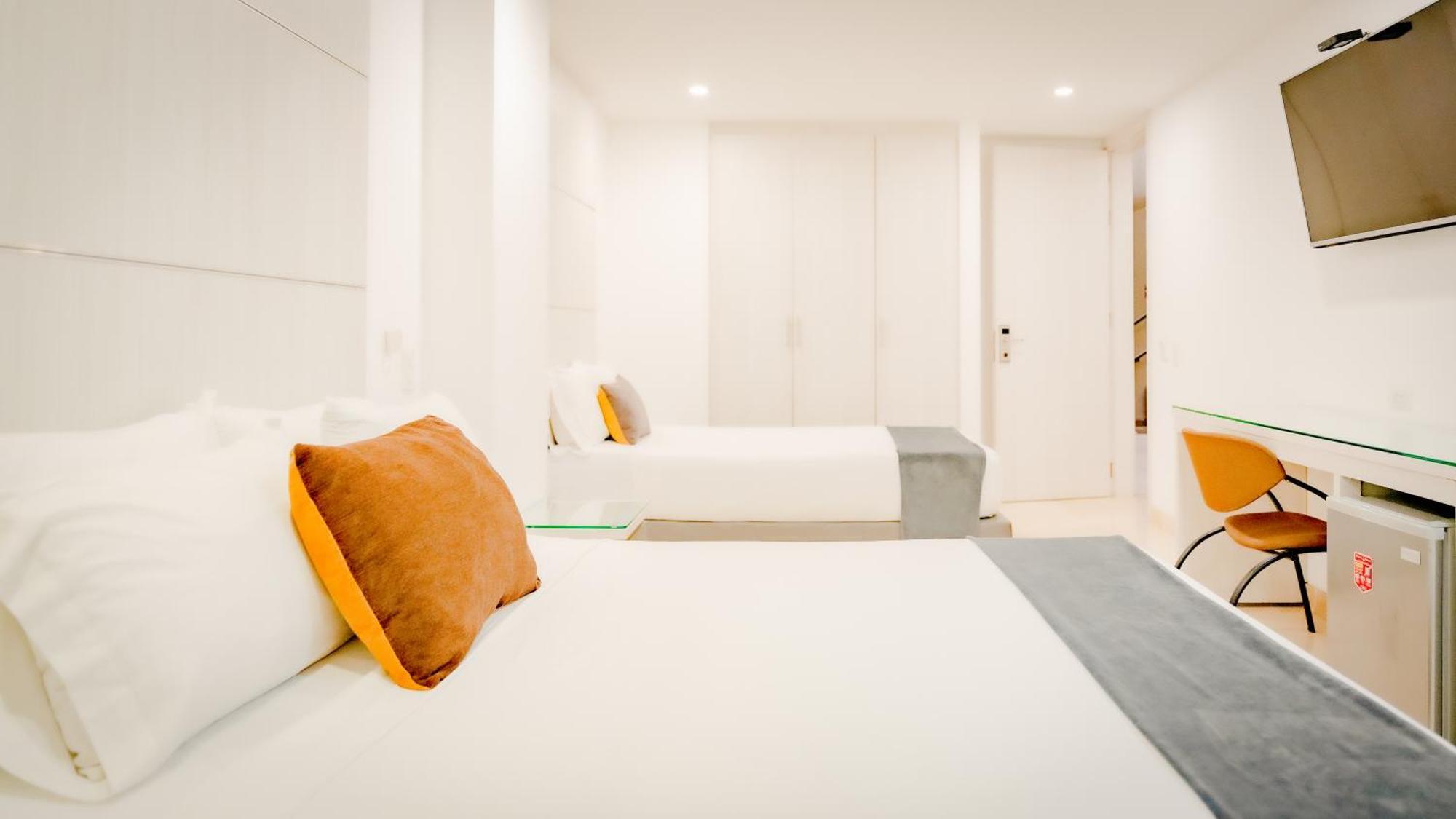 Hotel Madeiro Медельїн Екстер'єр фото