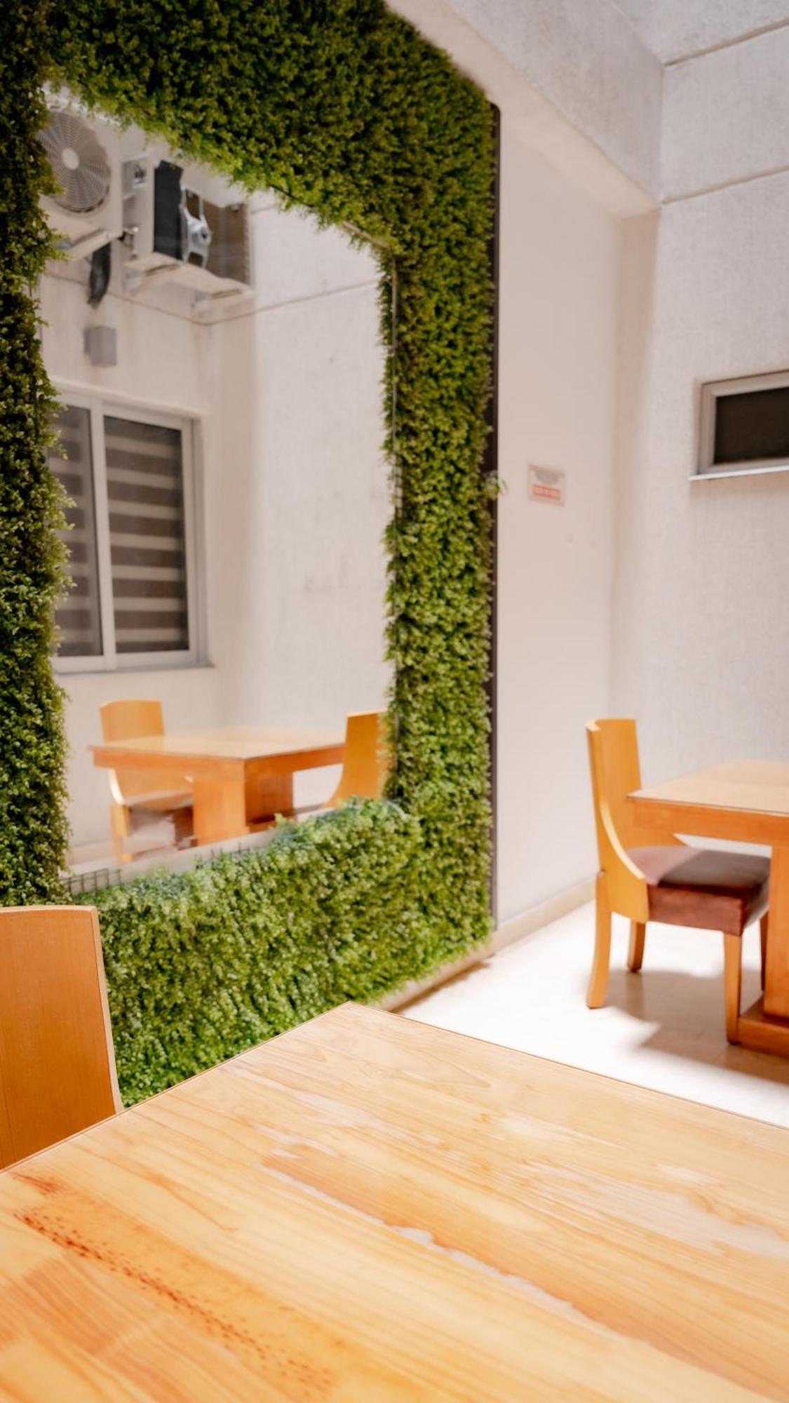 Hotel Madeiro Медельїн Екстер'єр фото