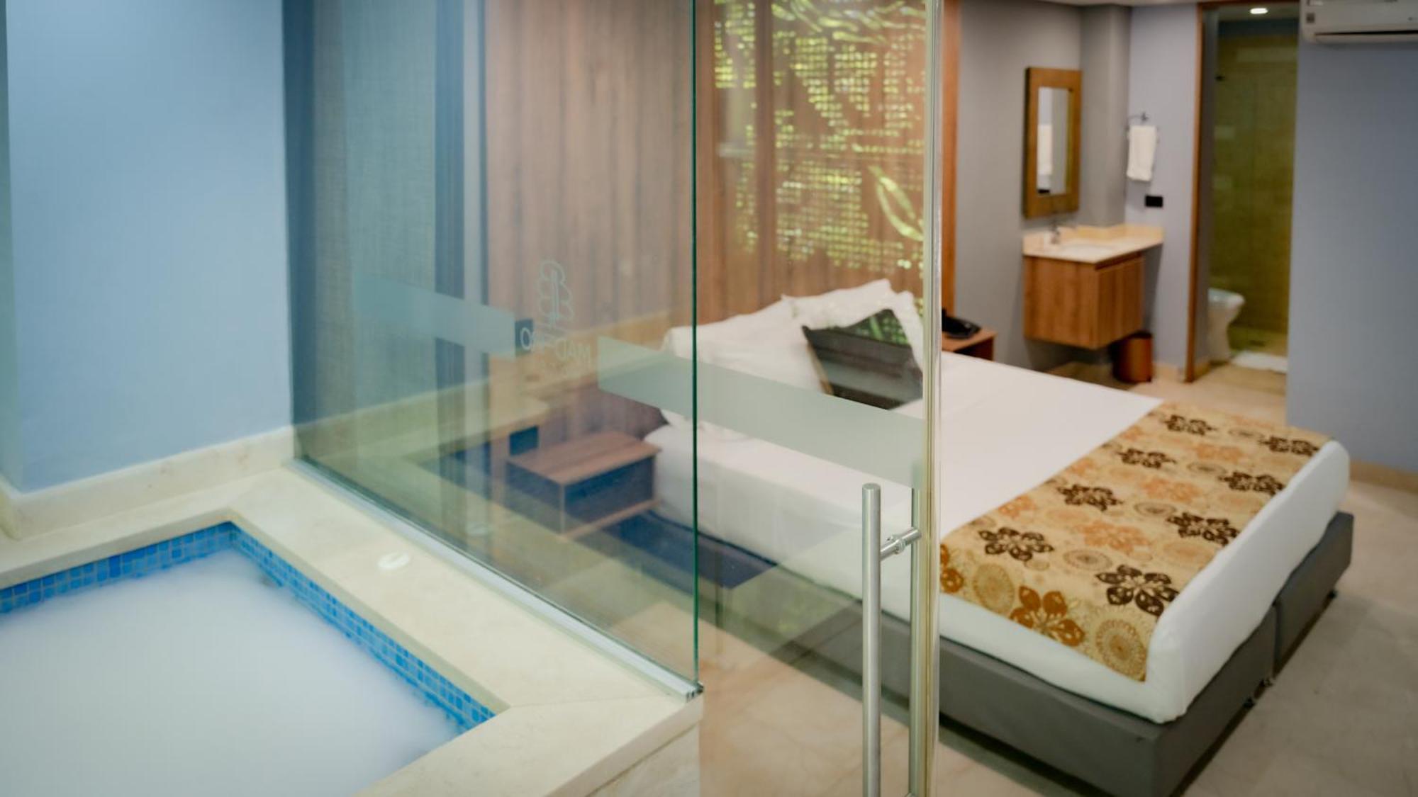Hotel Madeiro Медельїн Екстер'єр фото