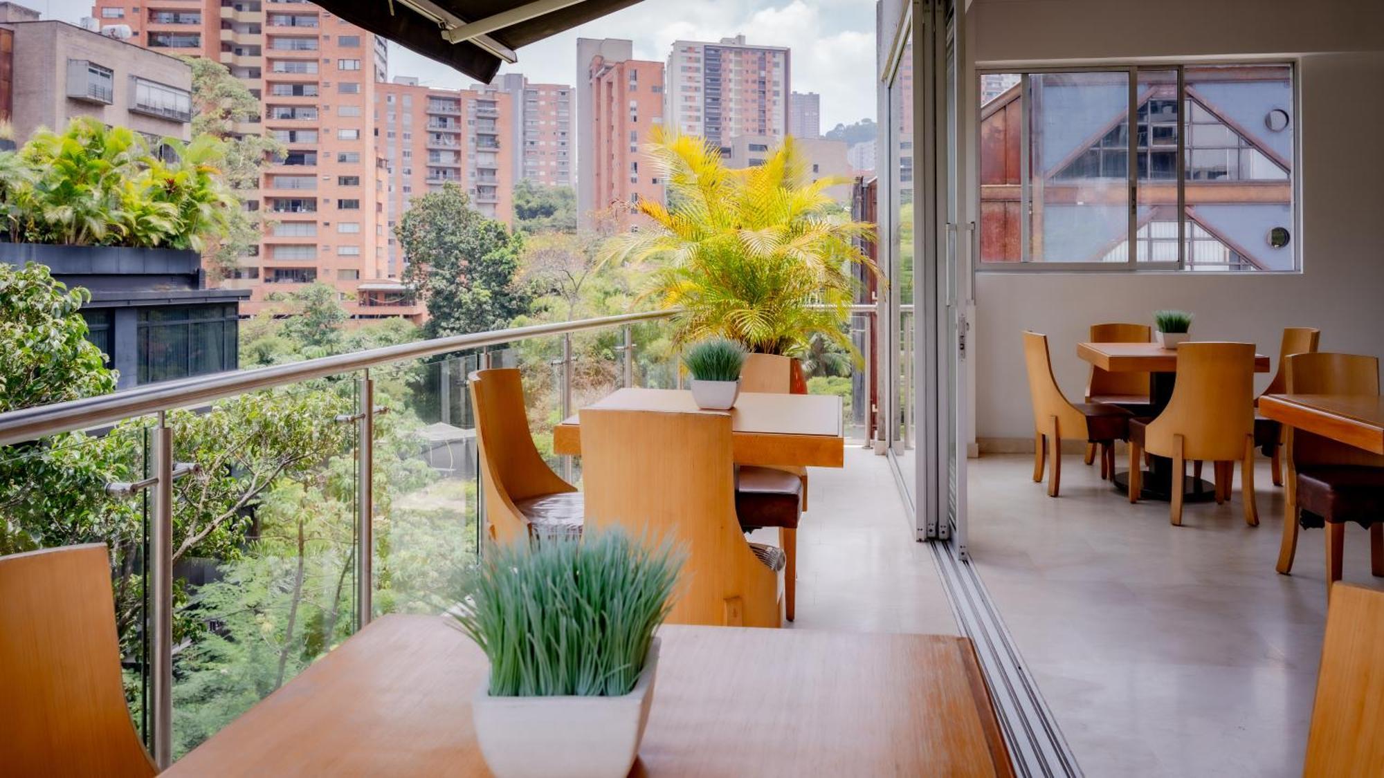 Hotel Madeiro Медельїн Екстер'єр фото