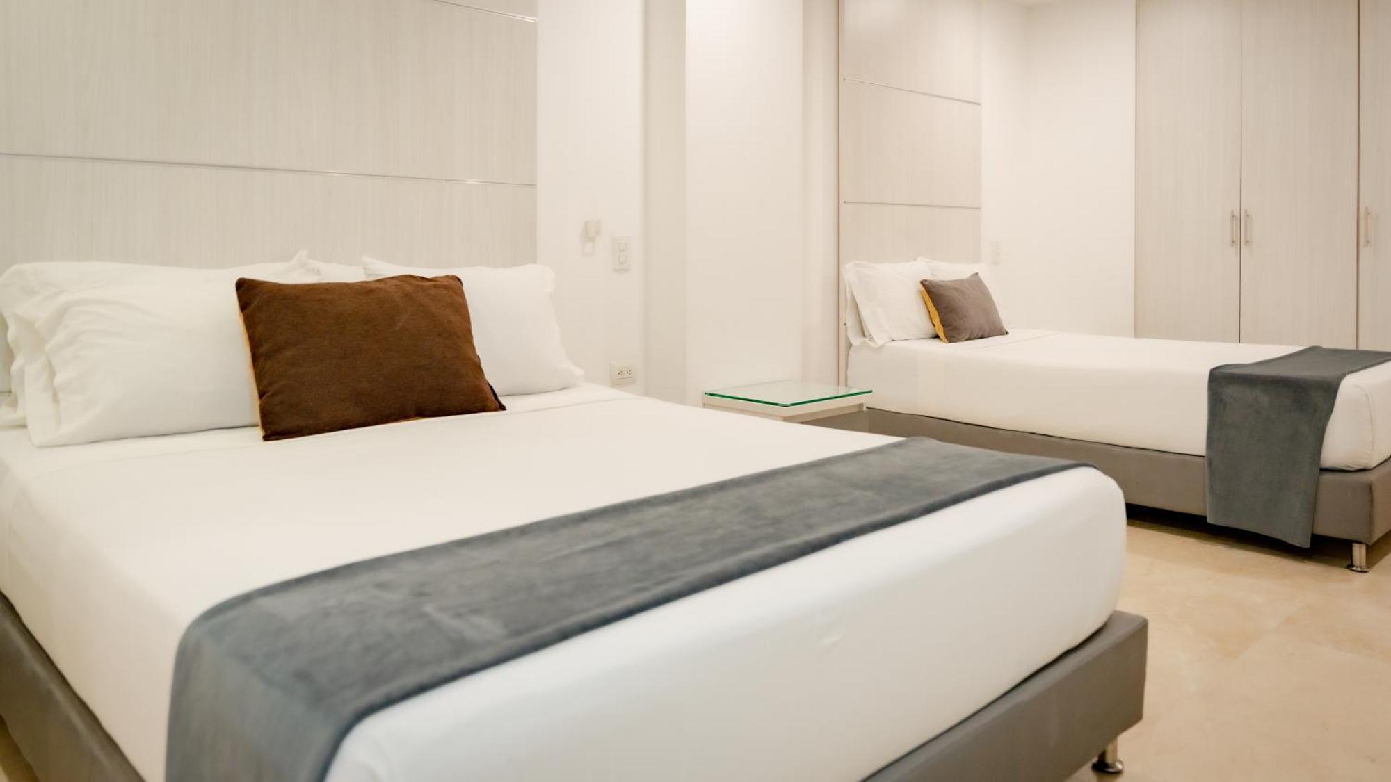 Hotel Madeiro Медельїн Екстер'єр фото