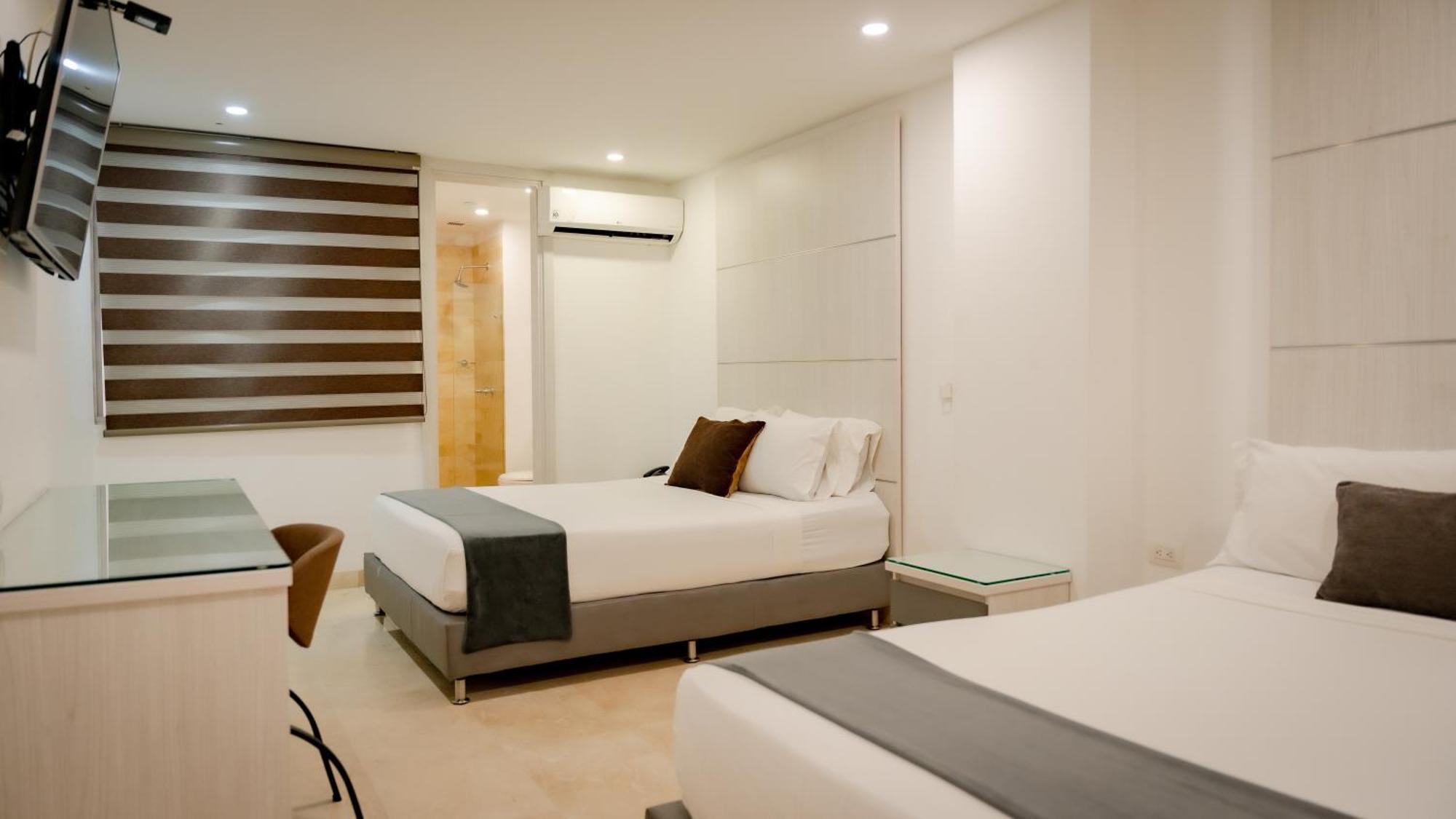 Hotel Madeiro Медельїн Екстер'єр фото